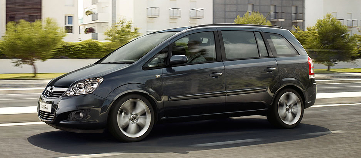 Opel Zafira Family (  )